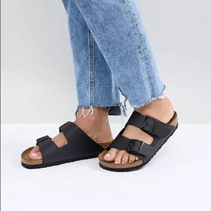 BLACK BIRKENSTOCK ARIZONA SANDALS